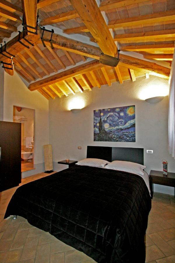 La Locanda Del Vino Nobile B&B Монтепульчано Экстерьер фото