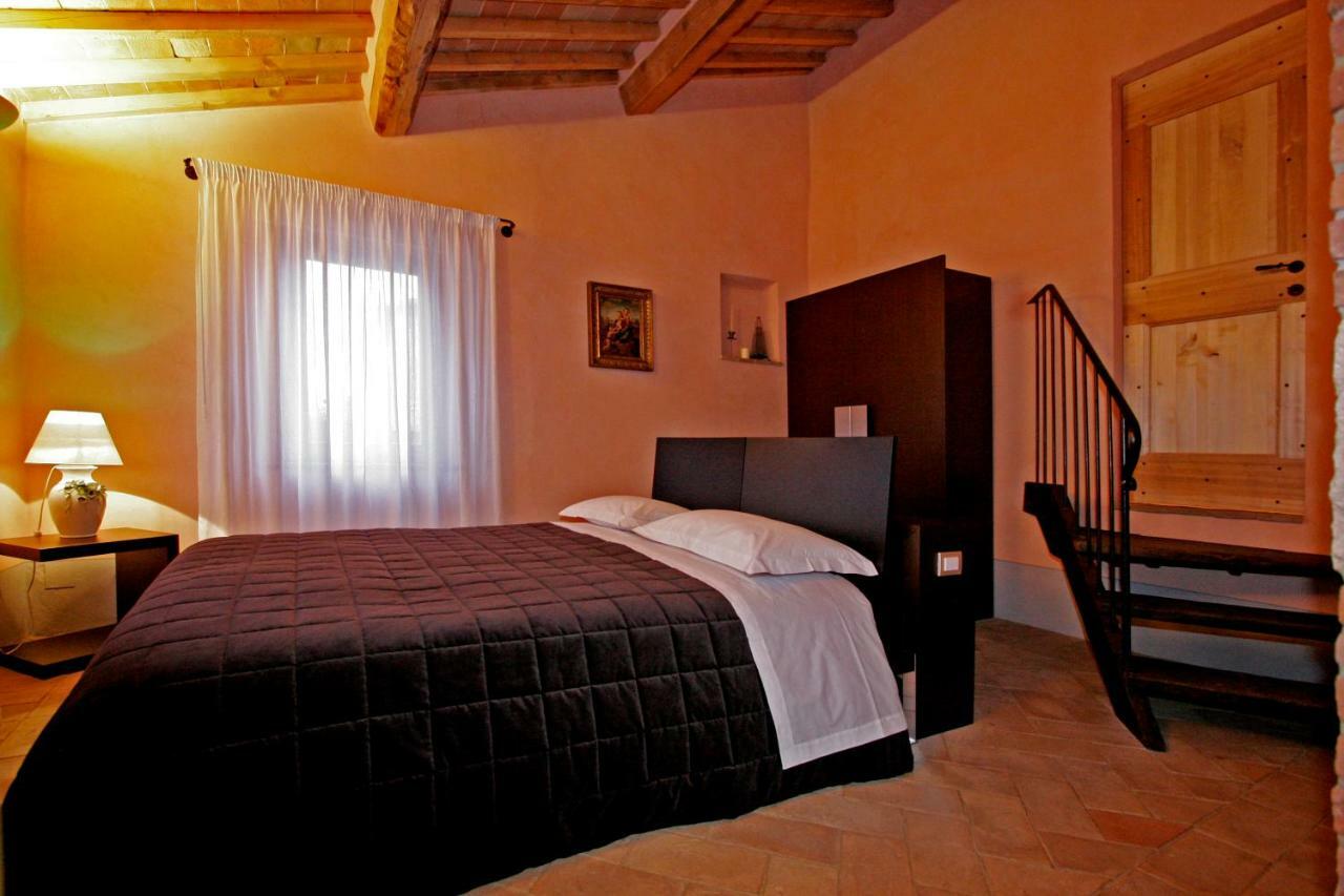 La Locanda Del Vino Nobile B&B Монтепульчано Экстерьер фото